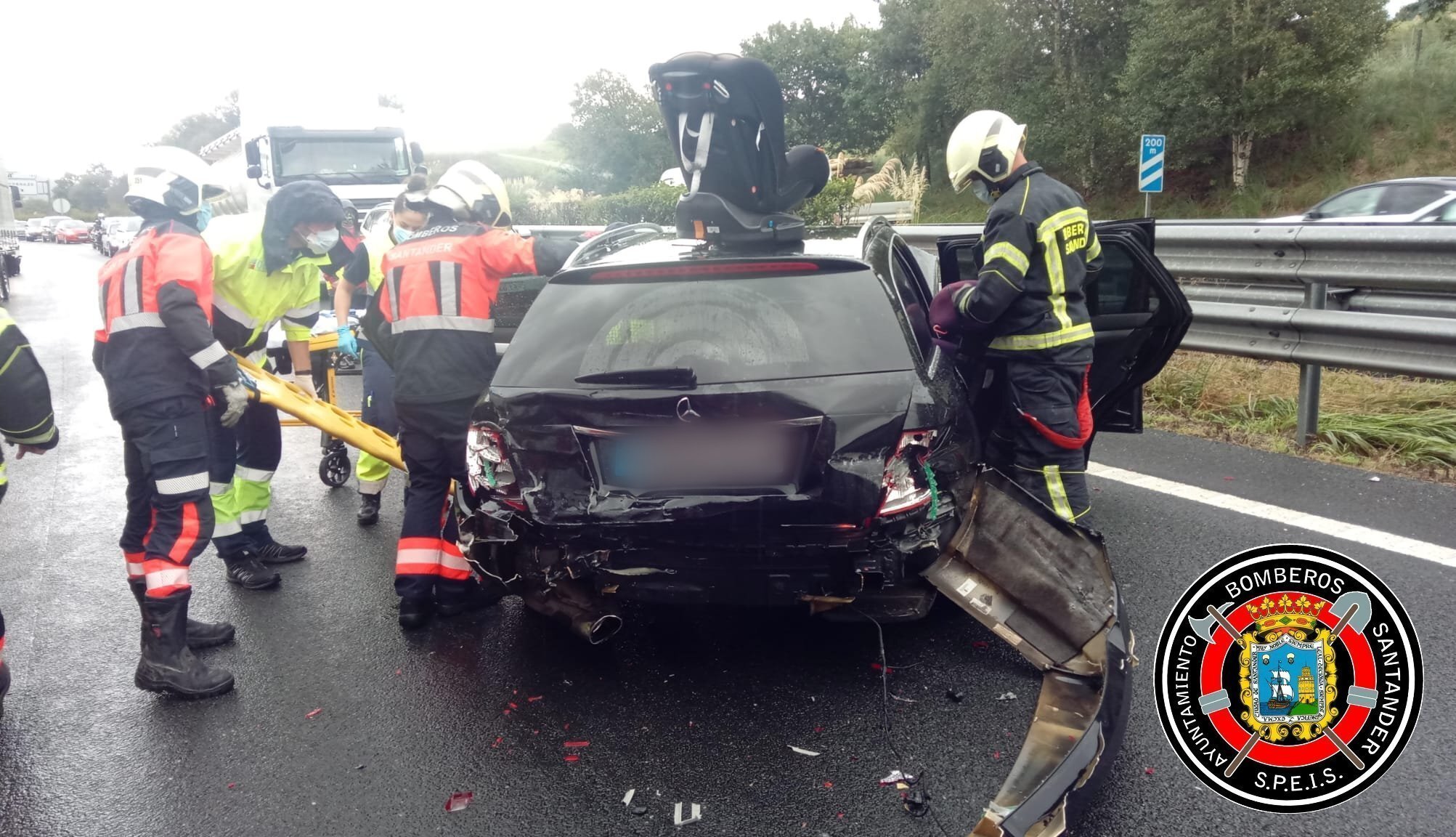 F0968B51-E8C8-480B-B453-ABF5B63033B4