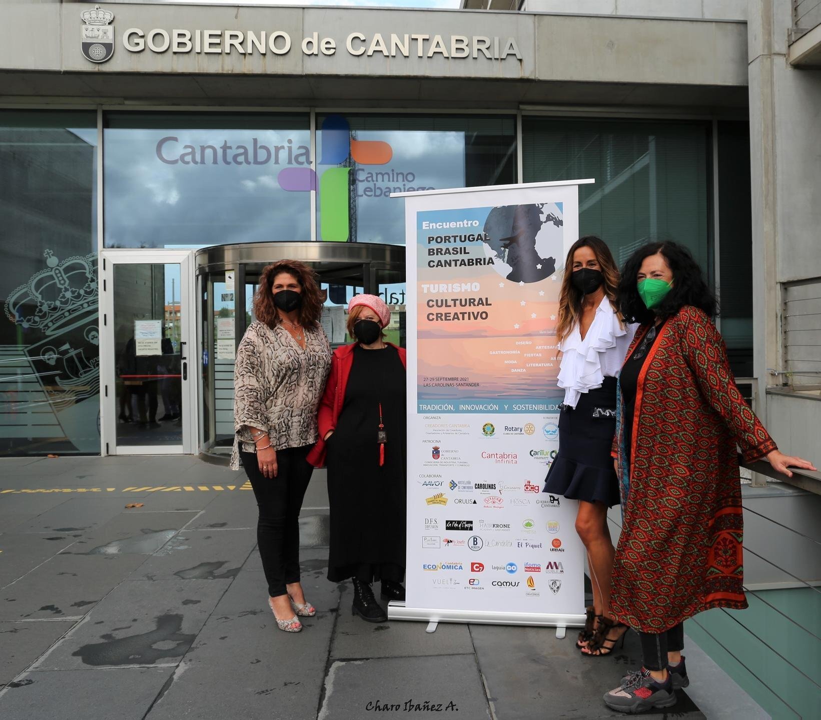 Encuentro Portugal - Cantabria - foto grupo pr esentación Conchi Revuelta... Gloria Pereda