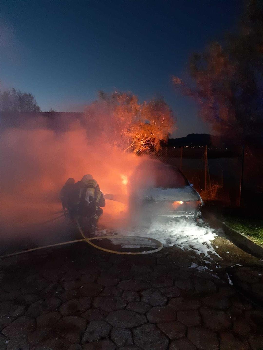 A0AA854D-F53F-4B8A-A4BD-E597D7C76FE7