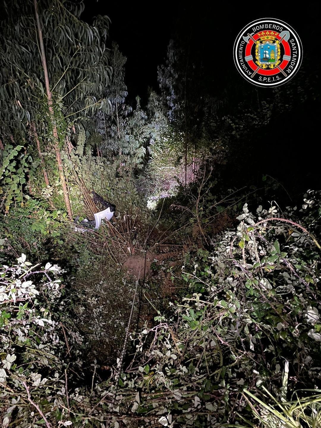 57EE0477-960A-4A92-B2A8-9C93F4EC46E5