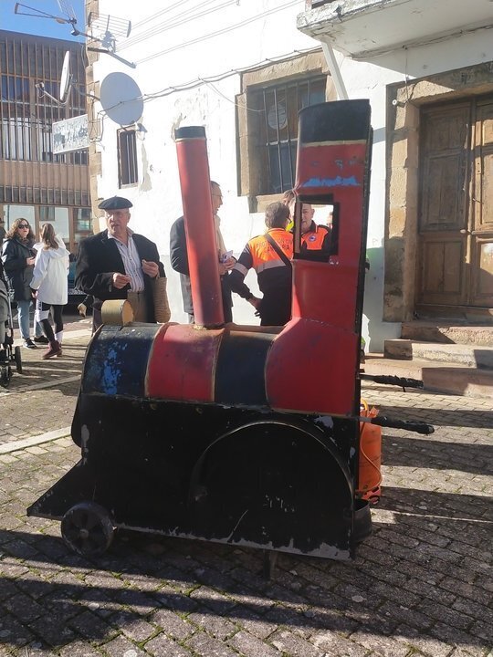 Máquina antigua de asar castañas